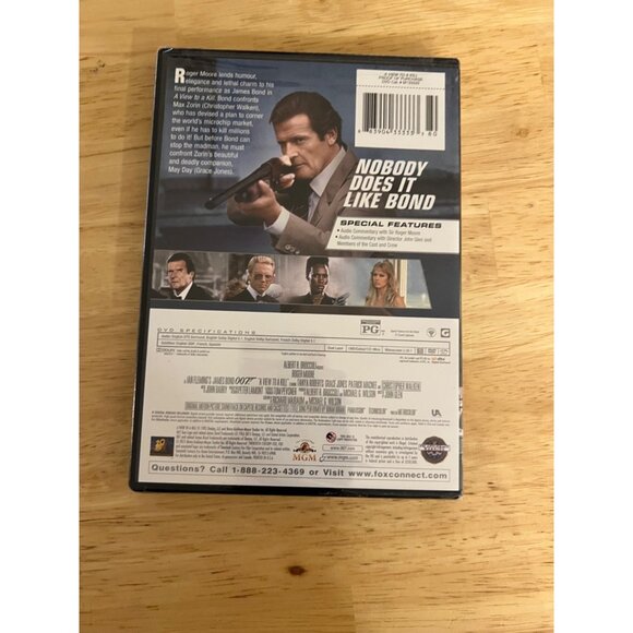 A View To A Kill 1985 DVD Action Roger Moore Grace Jones Christopher Walken Pre- - Picture 2 of 4